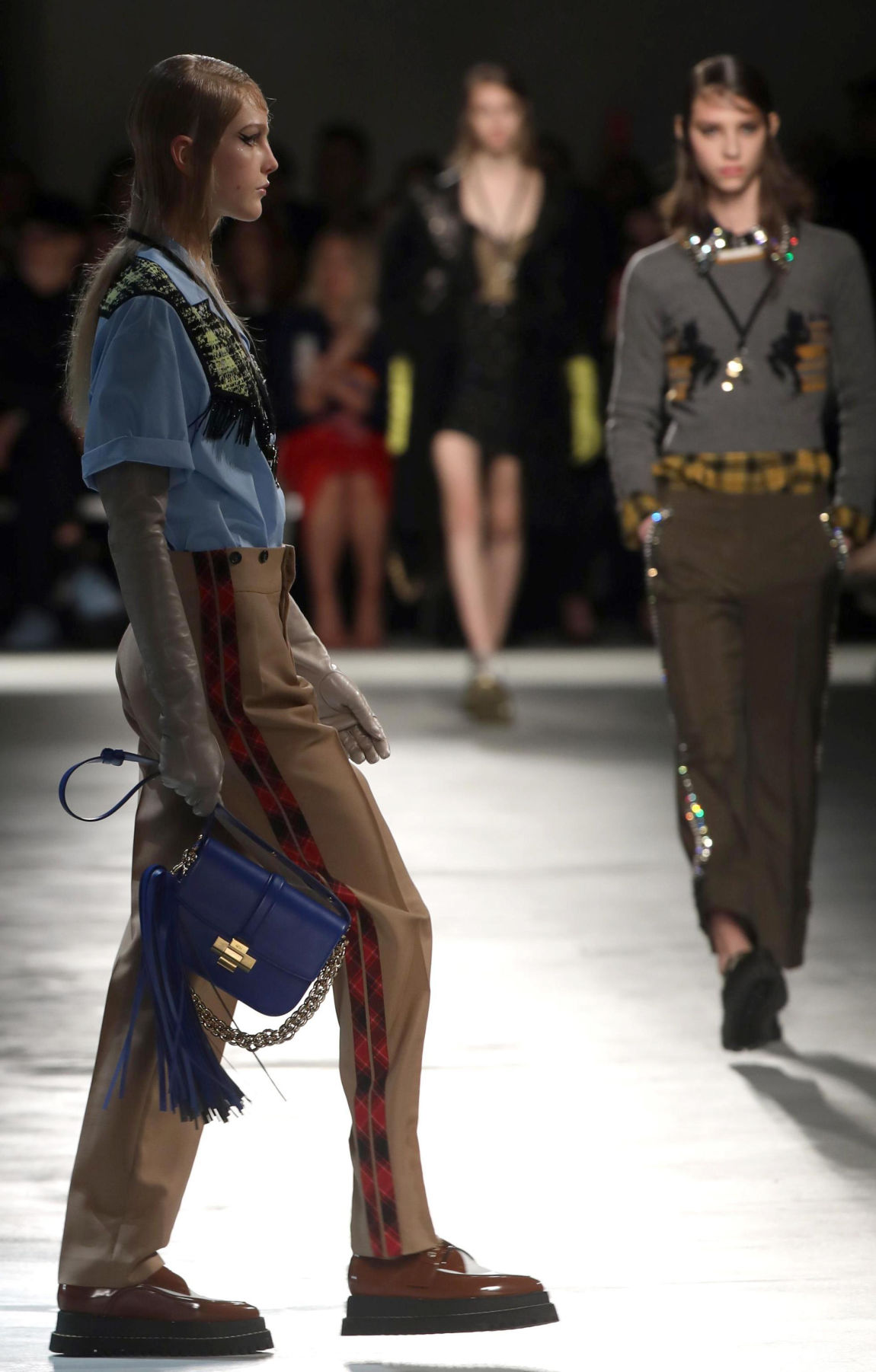 Italy Fashion N21